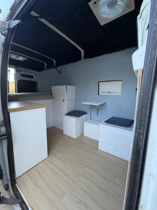 Nissan Interstar camper