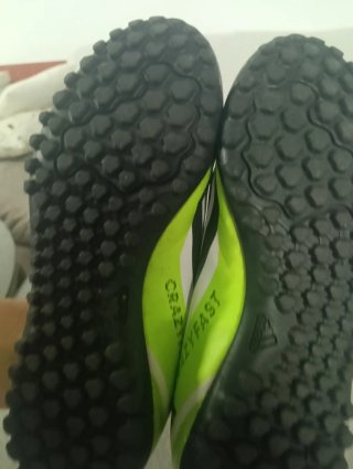 Botas de fútbol para niño talla 33
