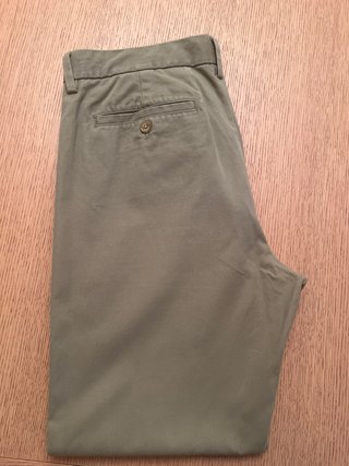 Pantalón Chino Banana Republic Verde Oliva.