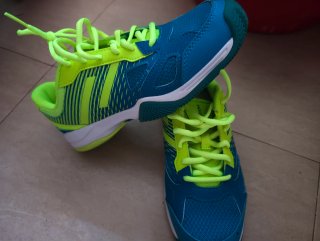 Zapatillas de pádel UIKMA azul y verde