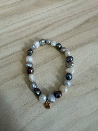 Pulsera Tous perlas multicolor con charm oro