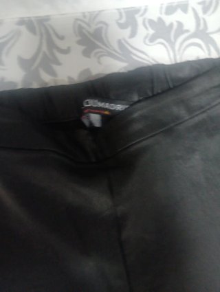 Pantalón cuero cintura engomada