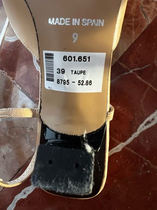 Zapatos camel Studio Paloma Talla 39
