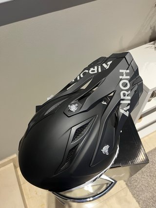 Casco Airoh Aviator Ace 2