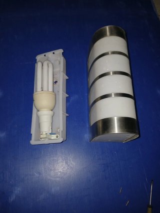 2 Apliques de Exterior Plateados
