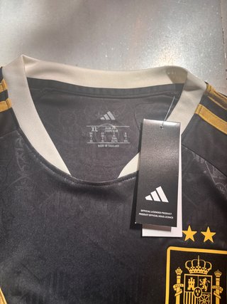 Camiseta Adidas España Negra y Dorada