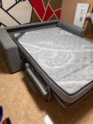 Sofá Cama Gris Tela Esta como nuevo