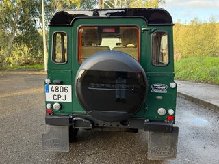 Land Rover 90