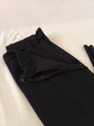 Pantalón vestir acampanado negro