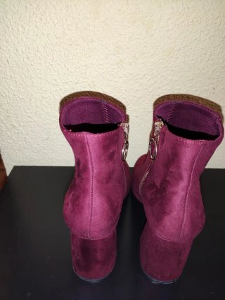 Botines Burdeos Tacón Stradivarius