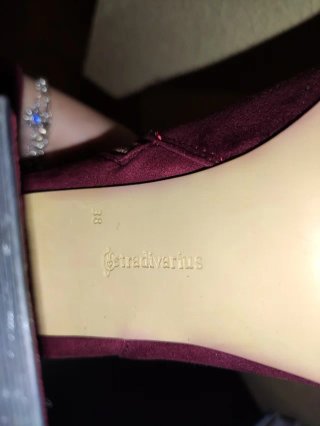 Botines Burdeos Tacón Stradivarius