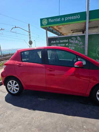 Toyota Yaris 2012