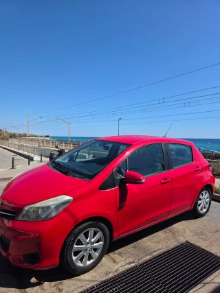 Toyota Yaris 2012