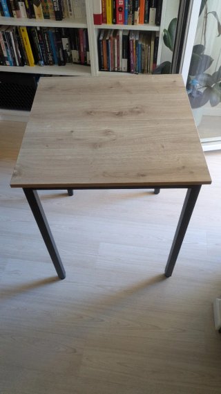 Mesa madera y metal 60cm