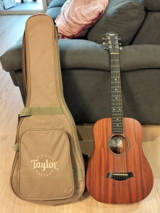 Taylor Baby Mahogany BT2 Zurdo