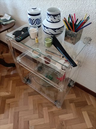 Mueble camarera vintage de metacrilato y cristal