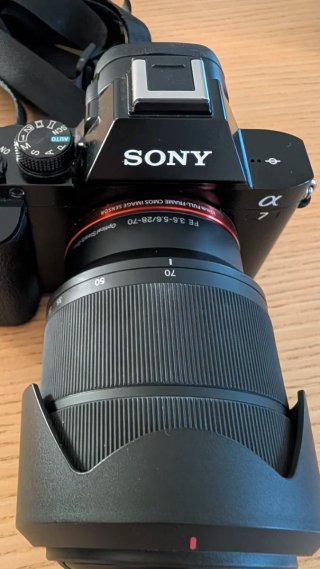 Sony Alpha 7 ILCE-7K full frame+ objetivo 28-70