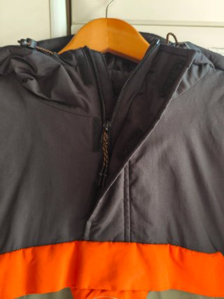 Cazadora Canguro Pull&Bear Talla S