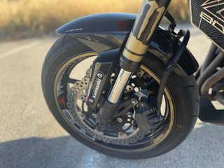 Kawasaki Z800e A2