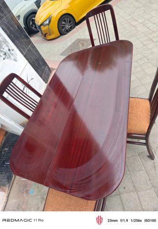 Mesa comedor y 4 sillas madera