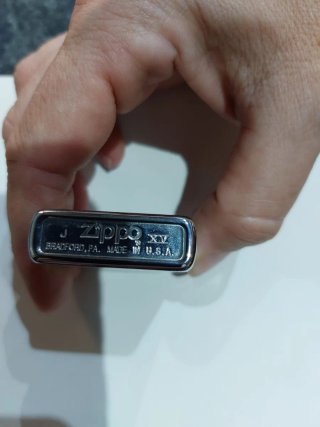 Zippo plateado