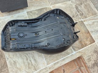 Asiento Yamaha XV 1100 Virago Negro