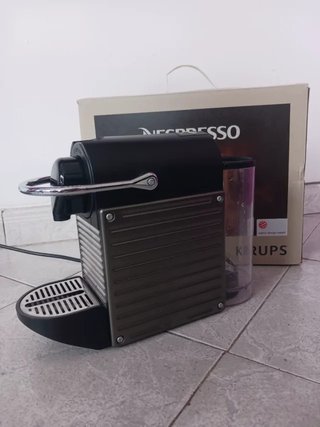 Cafetera Nespresso Krups Pixie XN3005