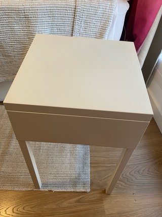Mesita de noche blanca Ikea