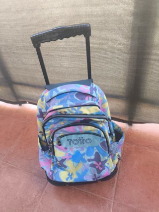 Mochila escolar Totto Renglones con ruedas Flores