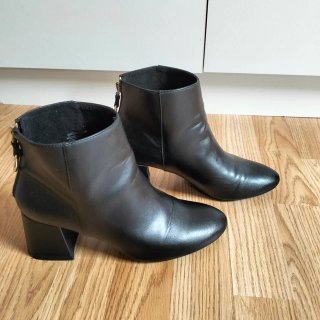 Botines Negros Tacón Ancho