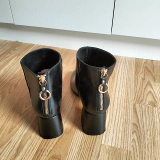 Botines Negros Tacón Ancho