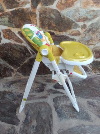 Trona infantil Piku con estampado de animales
