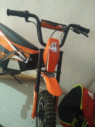 Minimoto Eléctrica Infantil Naranja y Negra