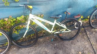 Lote de tres bicicletas