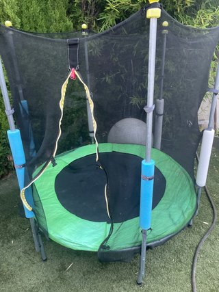 Cama elástica verde y negra Infantil,