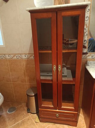 Mueble de baño madera y mármol