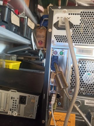 PC ASUS Dual Core 2GB RAM