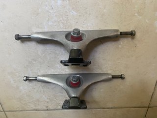 Ejes Longboard Gullwing Charger 50G 187mm