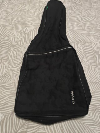 Guitarra Clásica Cadete 3/4 OQAN + Funda