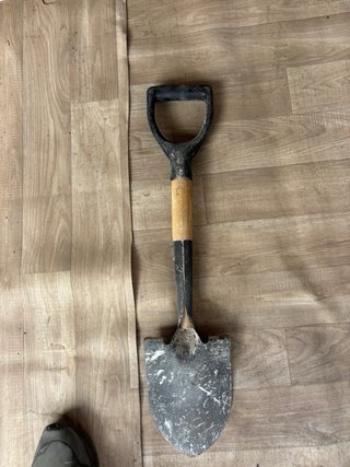 Pala de obra con mango