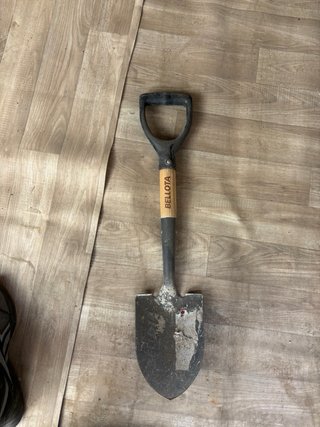 Pala de obra con mango