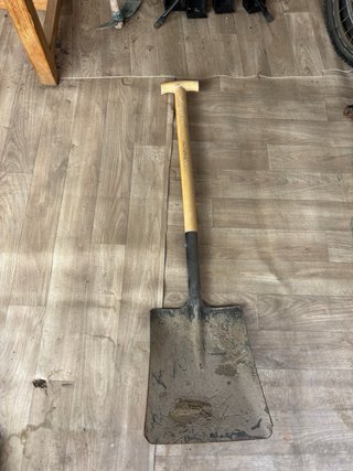 Pala de obra con mango