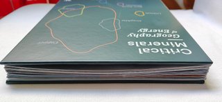 Libro Critical minerals. Geography of energy.