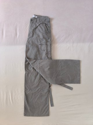 Pantalón cargo gris Bershka