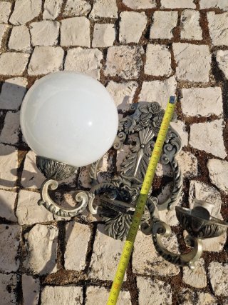 Candeeiro de parede globo vidro opalino
