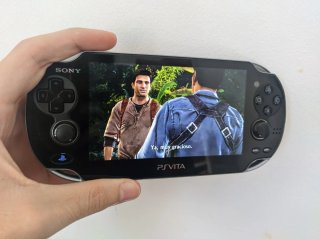 PS Vita OLED 64GB con funda y cargador