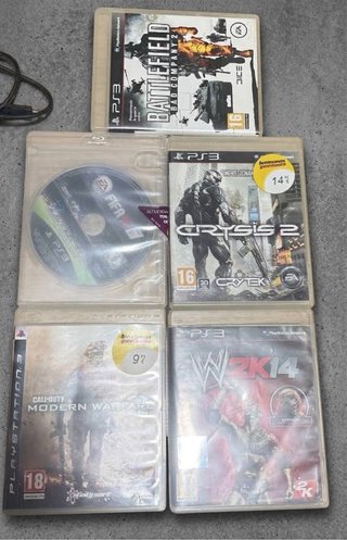 Consola PS3 con 3 mandos, cámara y juegos