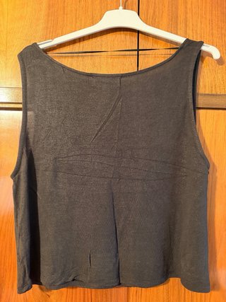 Crop top negro tirantes Pull&Bear - Talla M