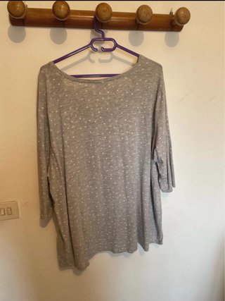 Camiseta Yessica gris estrellas T54/56