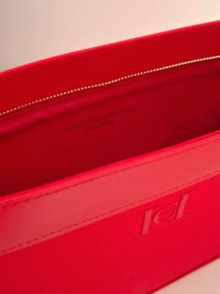 Neceser Carolina Herrera Rojo sin estrenar